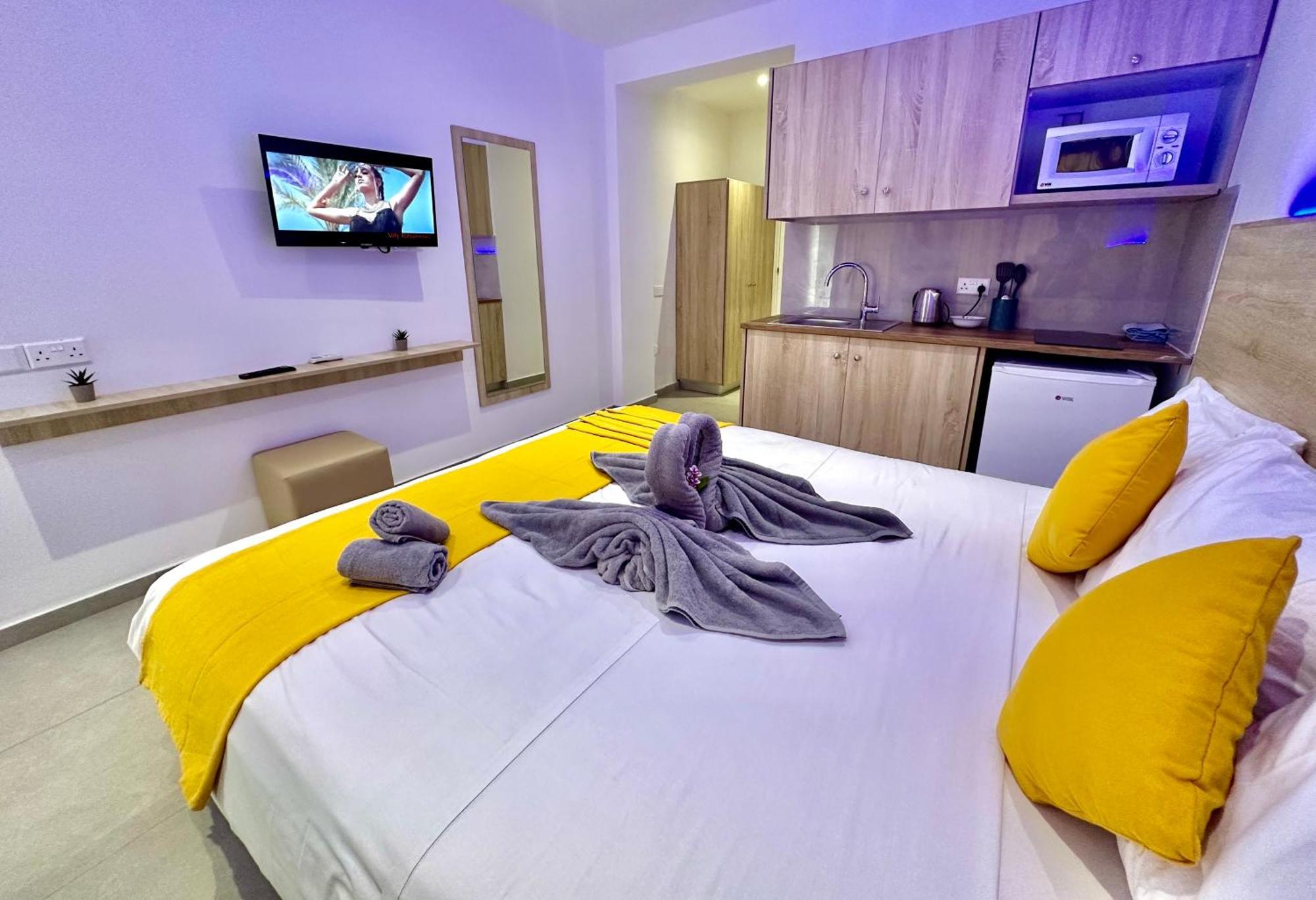 Sun Plaza Suites - Adults Only Ayia Napa Exterior photo